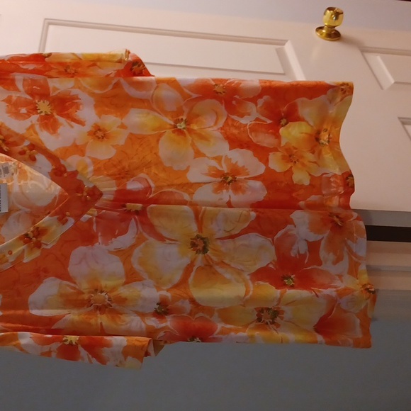 Shirt - Picture 2 of 2